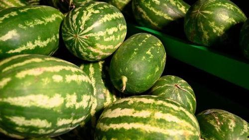 威海网红吃瓜事件,一场网络舆论的风暴与反思